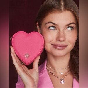 Kendra Scott Limited Edition Heart Jewelry Case